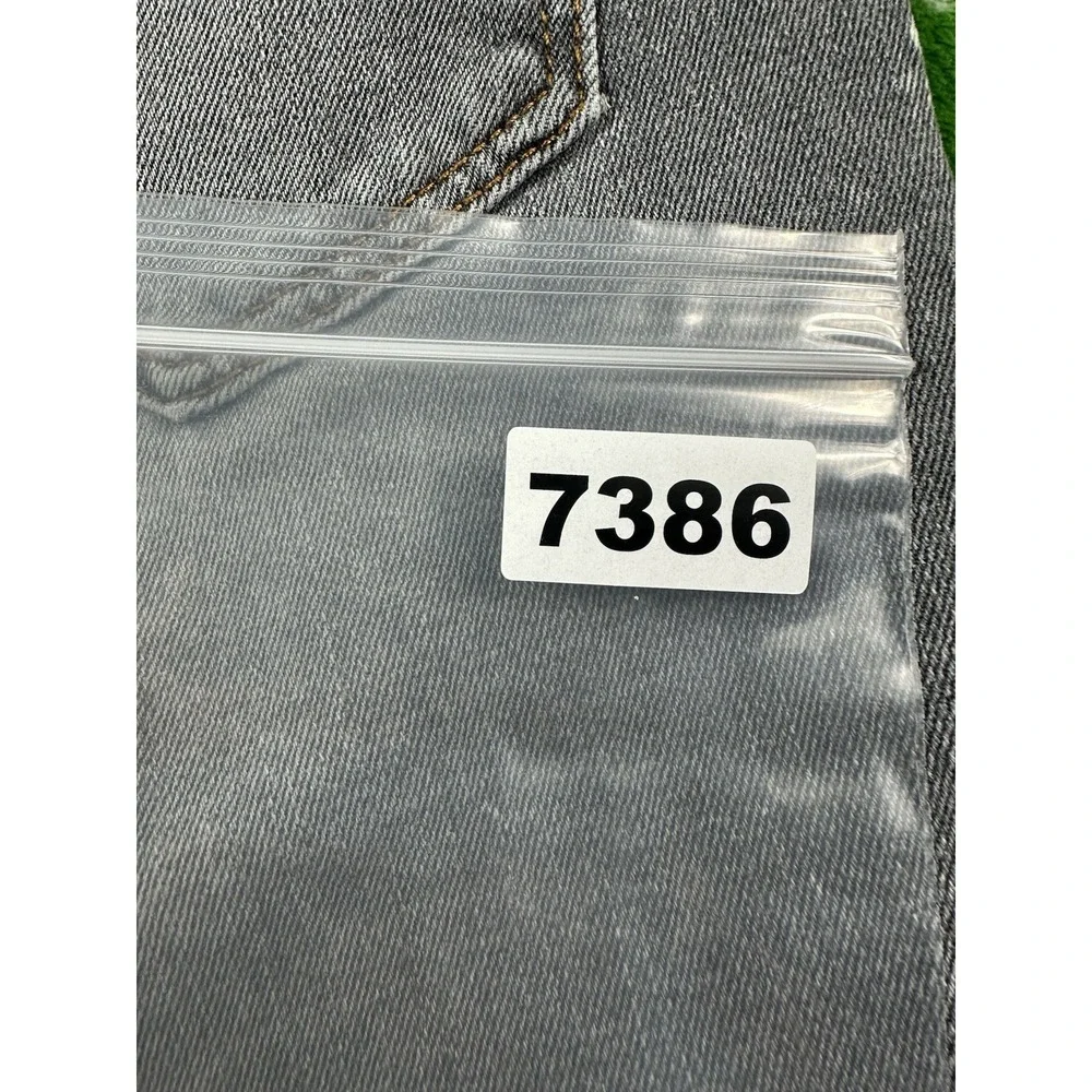 True Religion Black Rocco Relaxed Skinny Mens Jean Short SIze 32